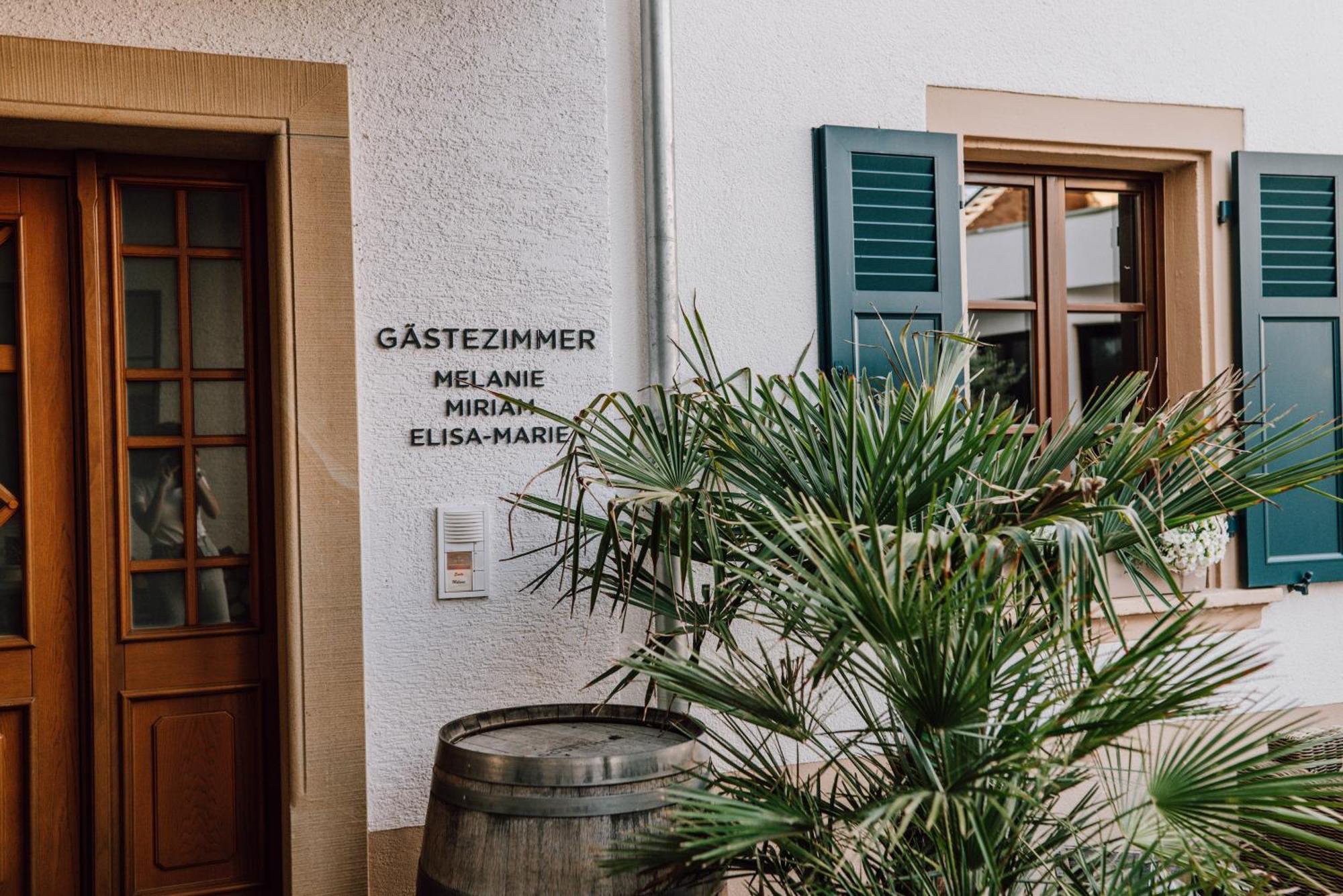 Отель Schmidtburger Hof Weiler bei Monzingen Экстерьер фото